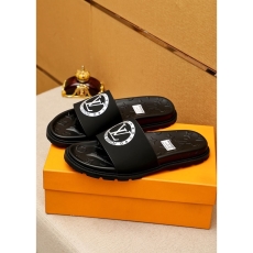 Louis Vuitton Slippers